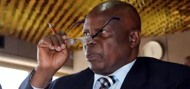 Chinamasa tells Zimbabweans to reject bond notes at their own peril