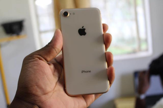 Google Security Researcher Claims To Have Found A Security Flaw In iPhones
