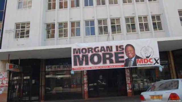 Hooligans Gatecrash MDC Caucus & Demand Mwonzora's Ejection