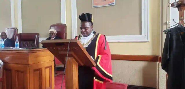 New Harare Mayor, Lovejoy Chitengu, Backs Chamisa In Acceptance Speech
