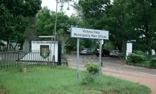 Victoria Falls Residents Clash With Council Workers Over Water Disconnections