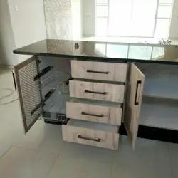 FITTED KITCHEN UNITS AND WARDROP