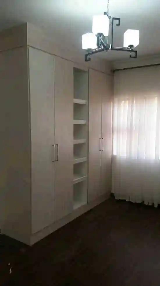 fitted Wardrobes , BIC  0783183578