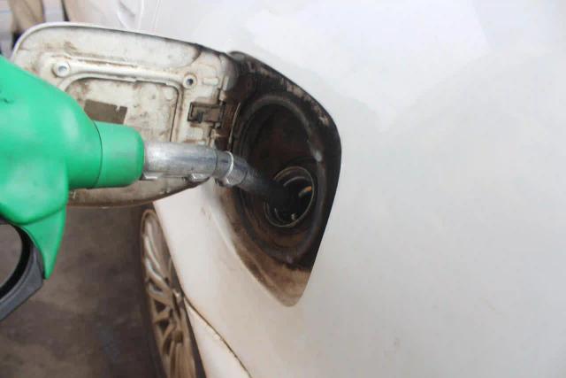 Armed Robbers Drain Diesel From Service Station