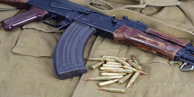 Army Colonel Smuggles 31 Assault Rifles