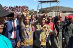 Chief Ndiweni Offers Land To MDC To Be Used As Cemetery
