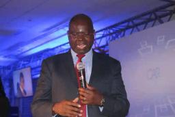 Econet Urges Companies To Adopt EcoCash Payroll, Says It Will Reduce Bank Queues Drastically