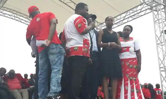 Elizabeth Remains Seated As Tsvangirai Family Is Introduced At Rally To Celebrate Morgan's Life