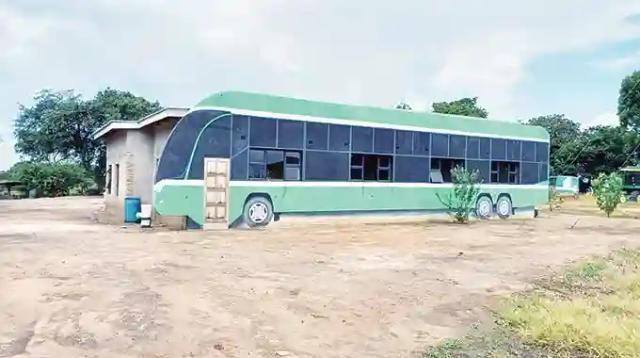 Former Transport 'Mogul' Builds House Which Looks Like A Bus