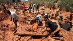 Gwanda Teenagers Quit School For Gold Panning