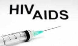 Health Experts Urge People With HIV To Take COVID-19 Vaccine