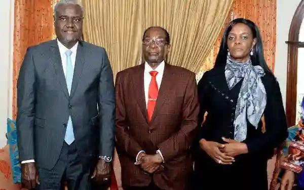 I Resigned For The Sake Of Peace And Development in Zim: Mugabe Tells AU Chairperson