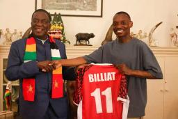 Khama Billiat Pays Courtesy Call On President Mnangagwa