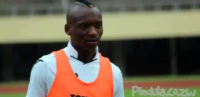 Khama Billiat scores as Mamelodi Sundowns wins against Orlando Pirates