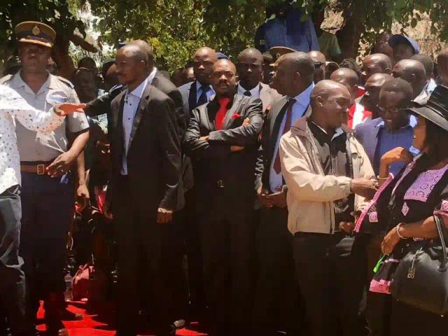 MDC Accuses ZANU PF Of Pettiness And Paranoia At Oliver Mtukudzi's Funeral