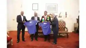 Mnangagwa Hosts Dynamos Football Club Officials