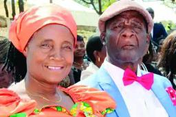 Mnangagwa Mourns Charles Mungoshi