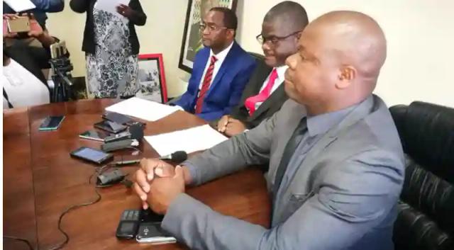 Mwonzora, Komichi Now 'In Charge' Of MDC-T