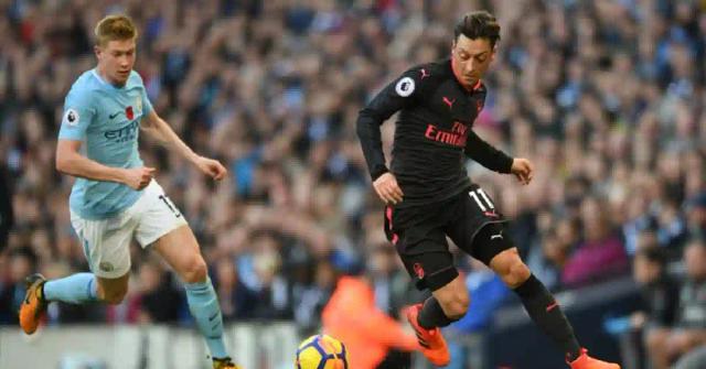 Ozil Responds To Ommission From Arsenal Squad