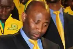 Peter Ndlovu Faces "Dismissal" At Mamelodi Sundowns