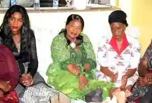 PICTURES: Auxillia Mnangagwa And Marry Chiwenga Give Condolences To Mtukudzi's Widow