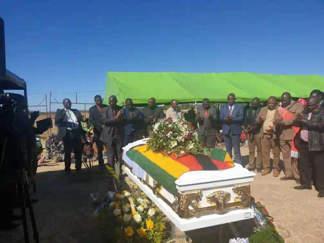 PICTURES: Burial Of ZANU PF MP Obedingwa Mguni