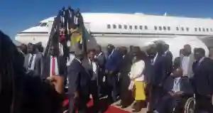 PICTURES: Mnangagwa Flies To Bulawayo Aboard 'Free' Dubai Jet