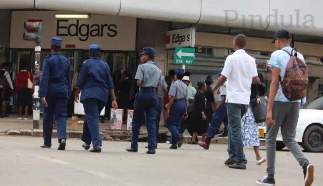 Police Officers Attacked In Harare CBD