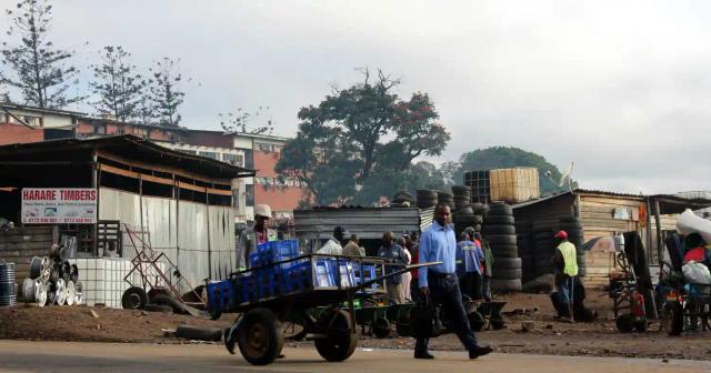 Police Raid Machete Suppliers At Mbare's Siyaso