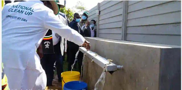 President Mnangagwa Commissions Boreholes In Harare's Glenview Suburb