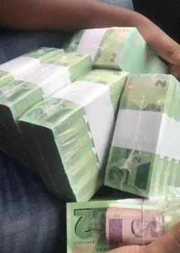 RBZ To Issue Statement On "Picture Of Crispy Notes Offloaded Onto Black Market"