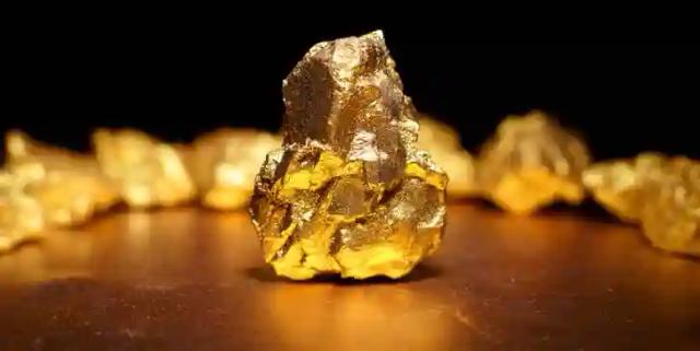 Residents Scramble For Gold In Gweru Suburb
