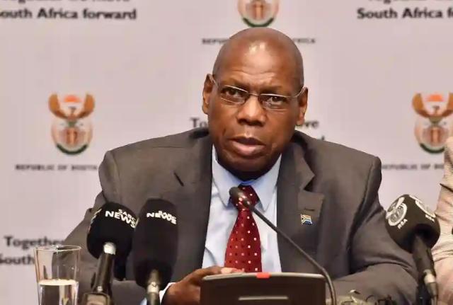 SA Health Minister Mkhize Says J&J Vaccine Rollout To Resume Soon