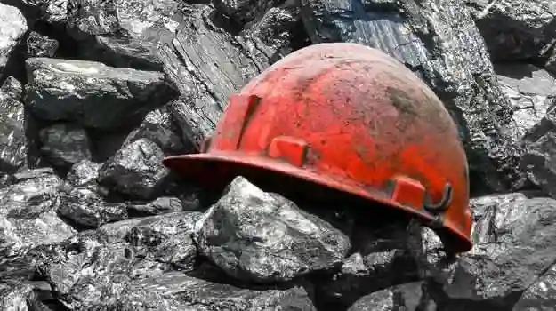Search For Two Illegal Miners Continues In Collapsed Mine Shaft In Penhalonga