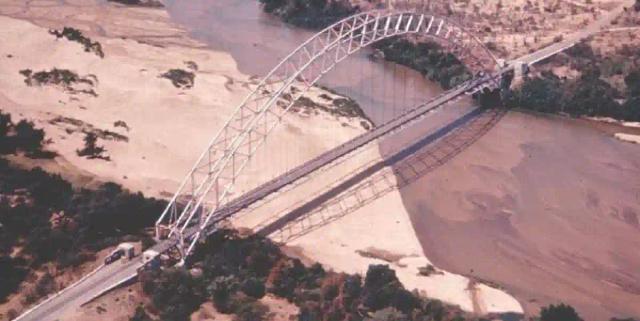 The Birchenough Bridge May Collapse Any Time From Now