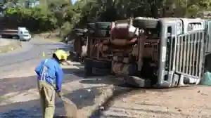 Truck Ferrying 30 000 Litres Of Fuel Overturns At Christmas Pass, Mutare
