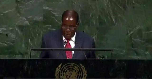 Video: Mugabe struggles to walk before delivering UN address