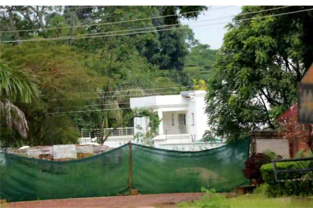 VP Chiwenga Builds New Luxurious Mansion In Borrowdale