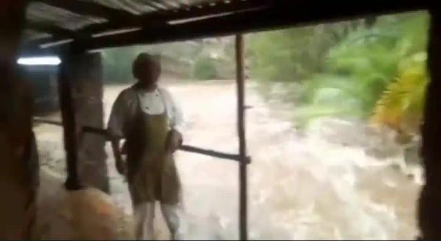 WATCH: Chimanimani Floods As Cyclone Idai Hits Zimbabwe