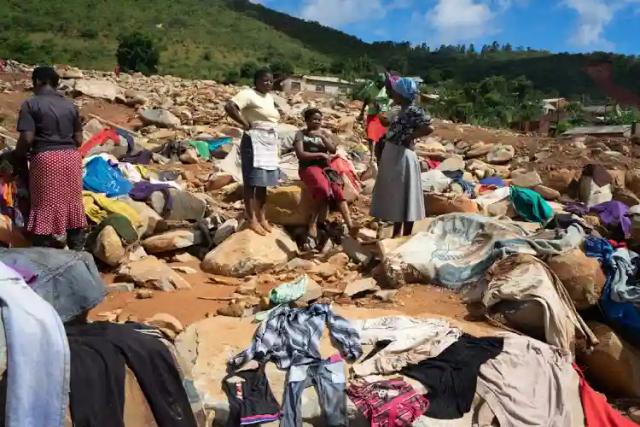 WATCH: Cyclone Idai Survivor Narrates His Story To VP Chiwenga