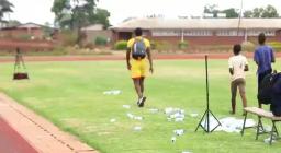 WATCH: 'Environmentally-friendly' Alec Mudimu Picks Up Empty Water Bottles After Training