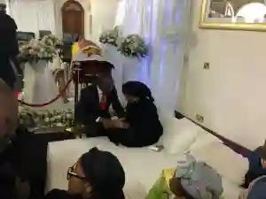 WATCH: MDC Leadership Pay Their Respects At Robert Mugabe's Blue Roof Mansion