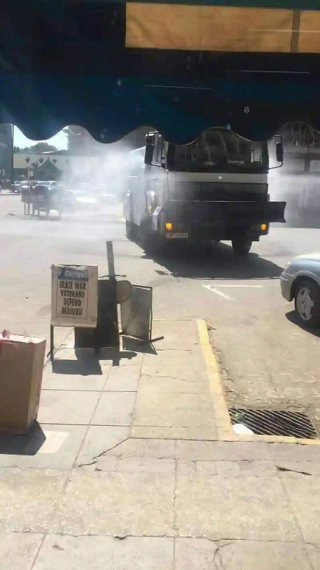 WATCH: Police Throw Teargas In 263Chat Offices In Harare