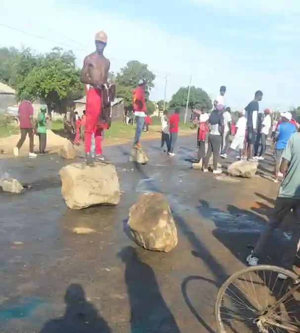 Watch: Protestors In Epworth Harare #ShutdownZimbabwe