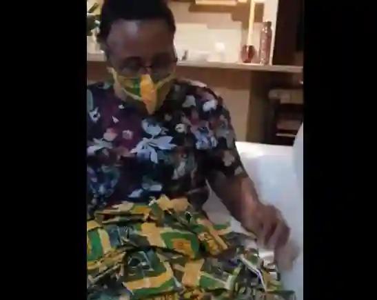 WATCH: Zim Woman Makes Masks To Hand Out To People For Free