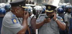 WATCH: ZRP Officers Dismissing People From the Streets