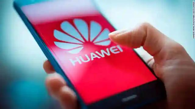 WhatsApp And Instagram Could Be Blocked On Huawei Devices