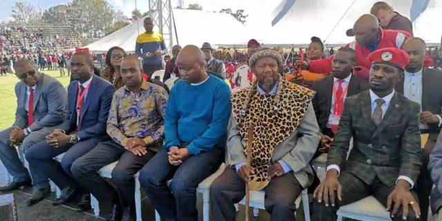 ZIMBABWEANS REACT: To Chief Ndiweni Attending The MDC Congress