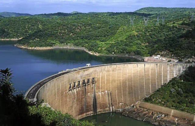 Zimbabwe/Mozambique Electricity Deal Could Shut Down Kariba Hyro Plant