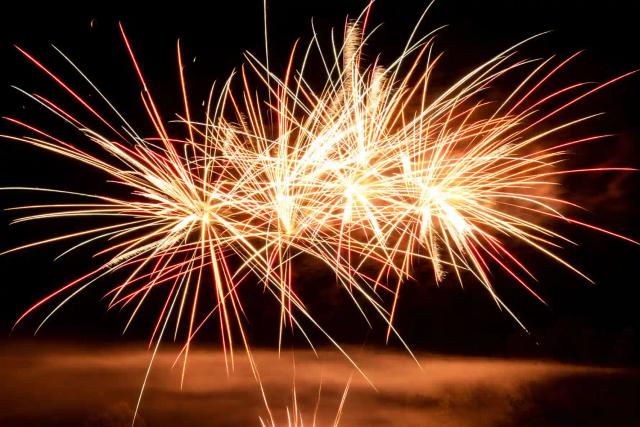 ZRP Warns Merry-makers Against Launching Fireworks Without Police Clearance